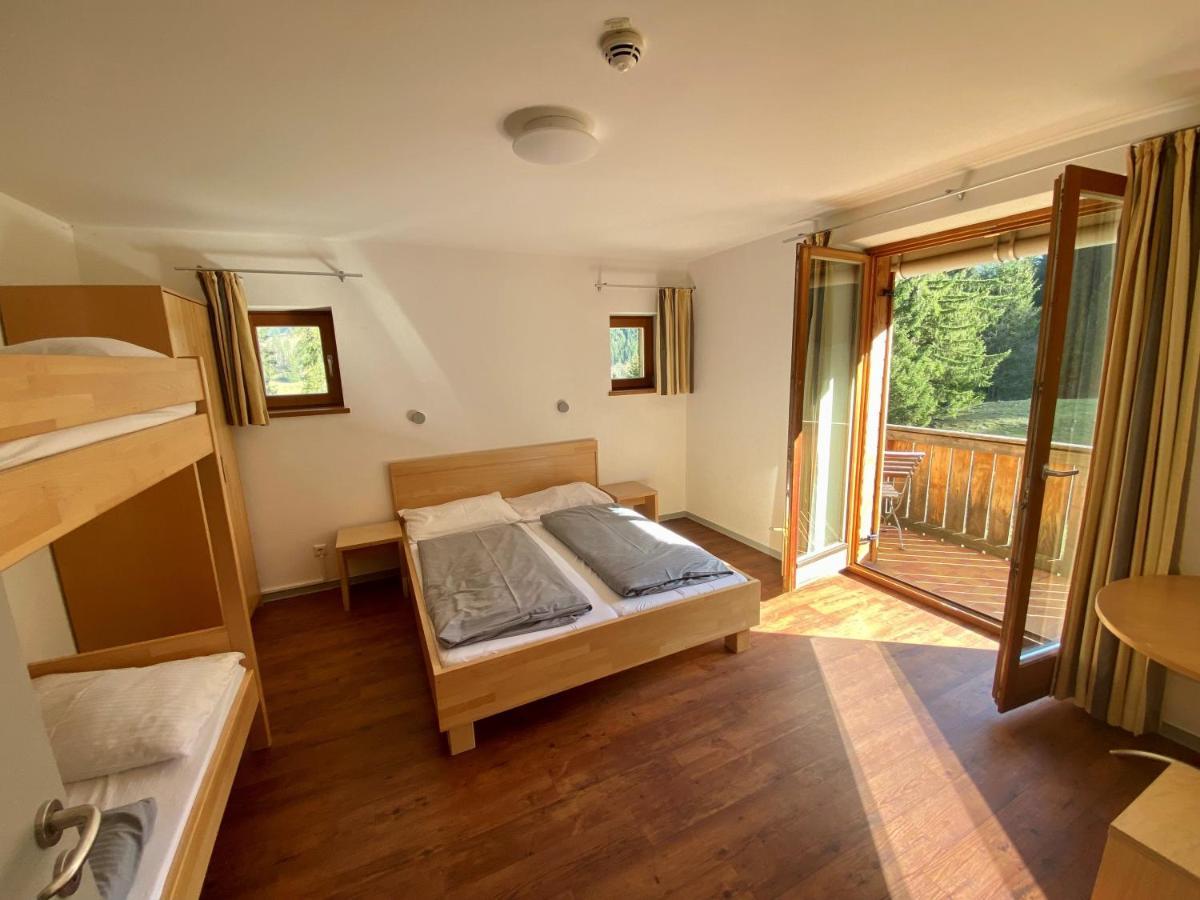 Blsv Sportcamp Direkt Am Kurvenlift Vandrarhem Schliersee Exteriör bild