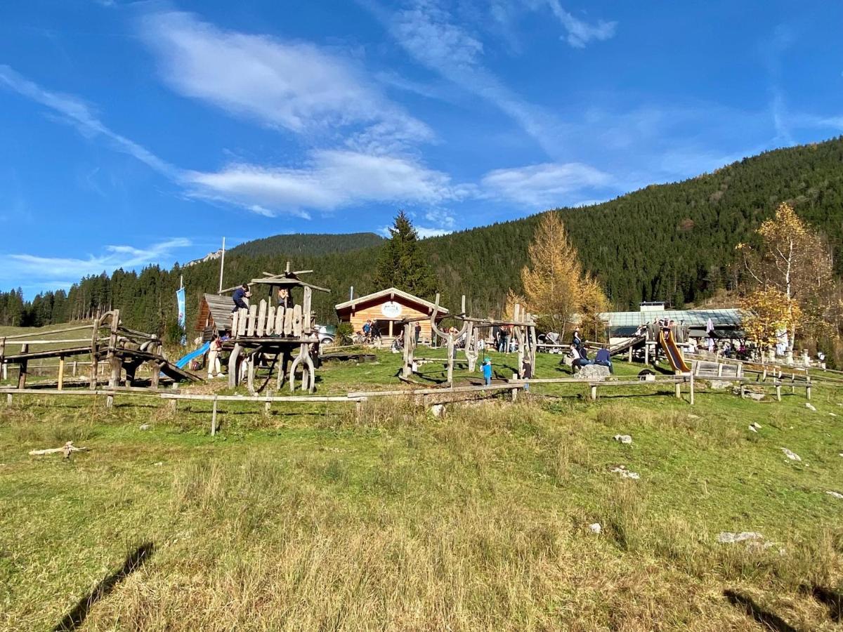 Blsv Sportcamp Direkt Am Kurvenlift Vandrarhem Schliersee Exteriör bild